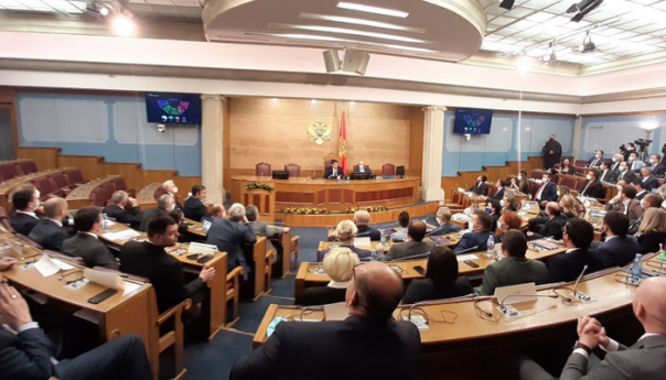 Crna Gora dobila 42. vladu, Krivokapić premijer