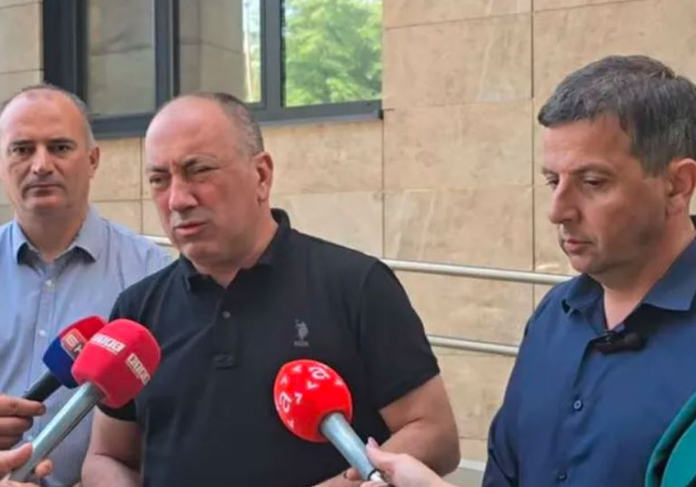 Crnadak: Nedopustivo je da još nije riješen slučaj paljenja Vukanovićevog automobila