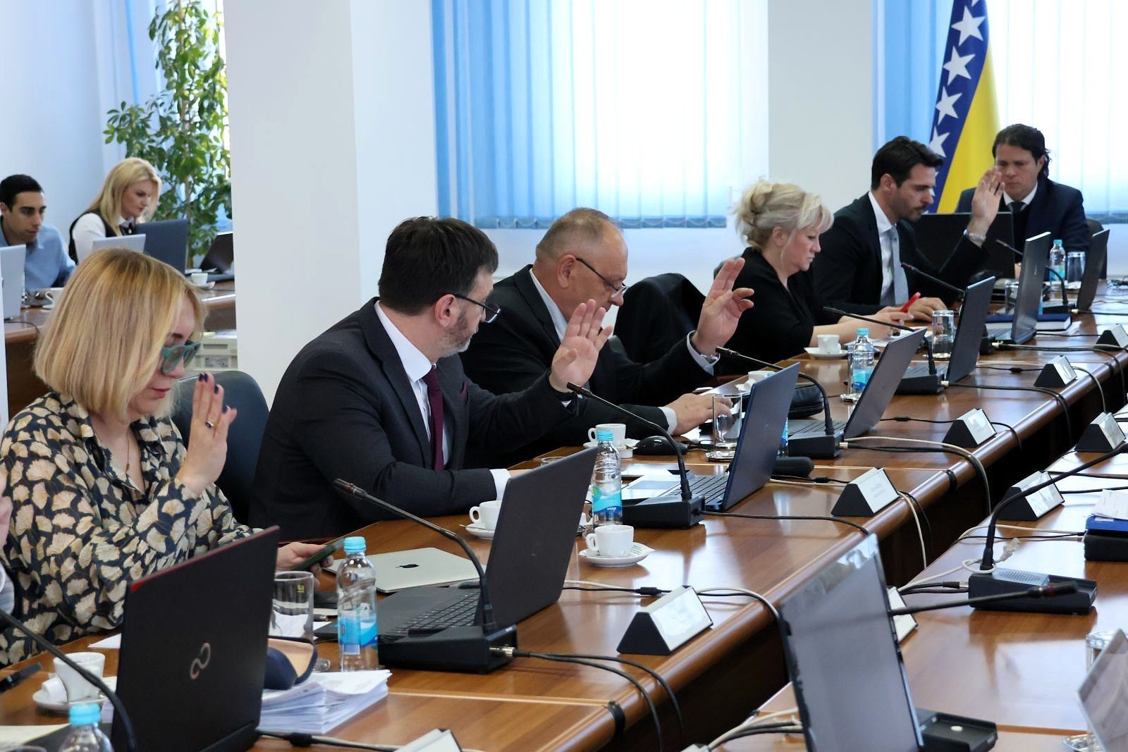 Crno tržište traži rad nedjeljom: Ko u Vladi radi protiv radnika?