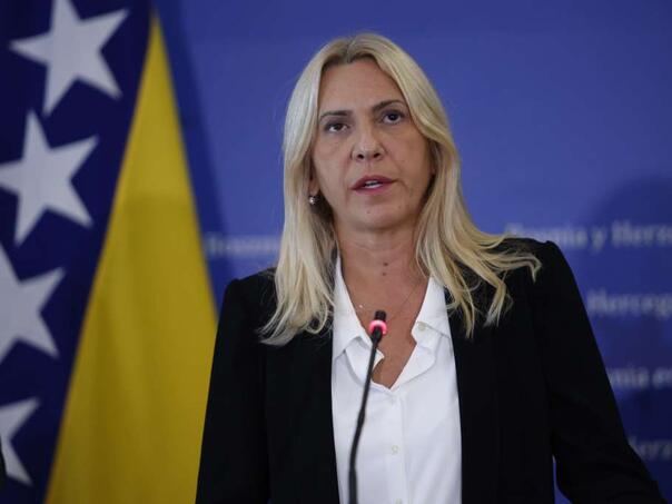 Cvijanović pozvala vojnog atašea Srbije da ostane u RS-u