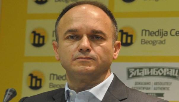 Vučiću zabranjena posjeta Kosovu zbog masovnih grobnica?