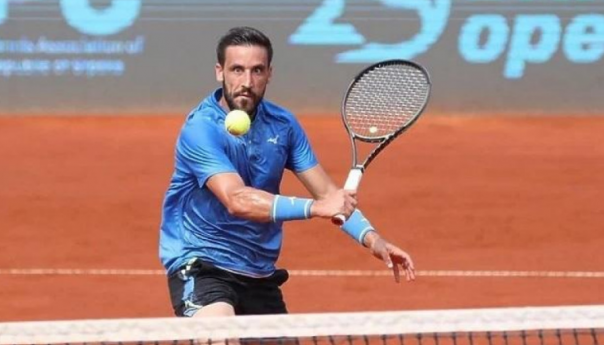 Damir Džumhur se plasirao u četvrtfinale turnira u Rumuniji