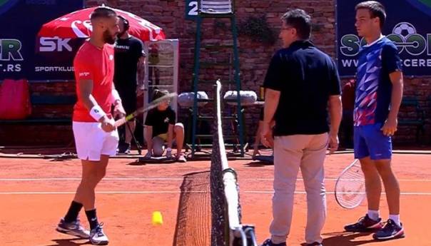 Damir Džumhur se s lakoćom plasirao u finale SK Soccer Kupa