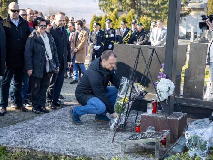 Dan nezavisnosti u Bihaću: Trajna obaveza da čuvamo suverenitet i jedinstvo