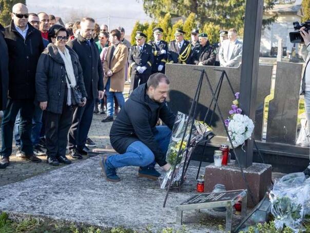 Dan nezavisnosti u Bihaću: Trajna obaveza da čuvamo suverenitet i jedinstvo