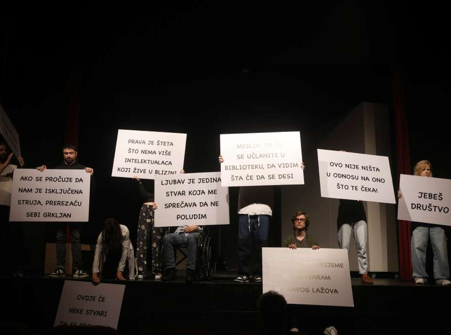 Dan teatra slavi magični trenutak tišine u mraku dvorane, kada glumac i publika postaju jedno