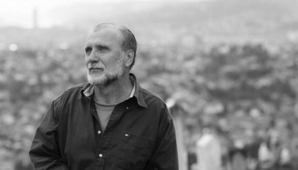 Danas dženaza književniku Dževadu Karahasanu