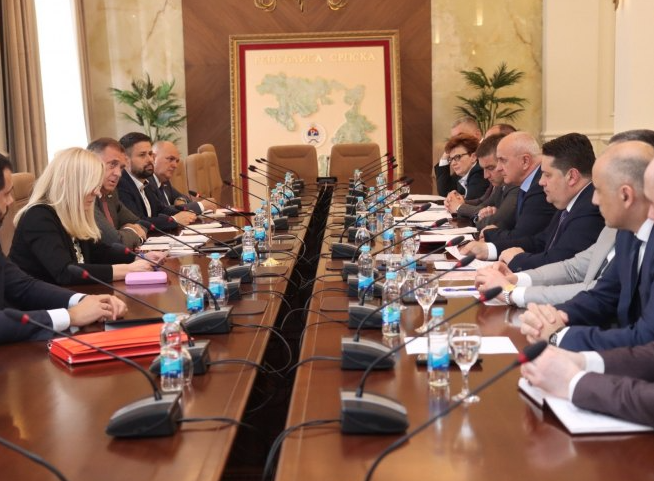 Danas sastanak vladajuće koalicije u RS i sjednica Izvršnog komiteta SNSD-a