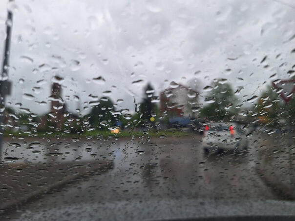 Danas se kvari vrijeme, bit će kiše i pljuskova