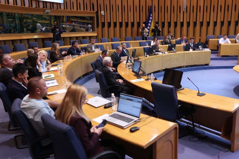 Doma naroda PSBiH danas o izmjenama zakona o platama, OSBiH, vlasništvu