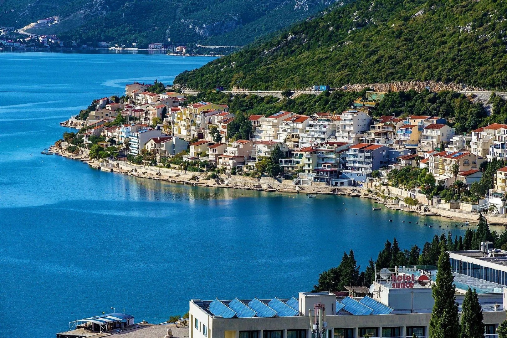 Danas umjereno oblačno, poslijepodne mogući pljuskovi