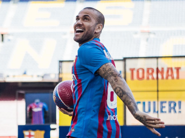 Dani Alves kupuje portugalski klub