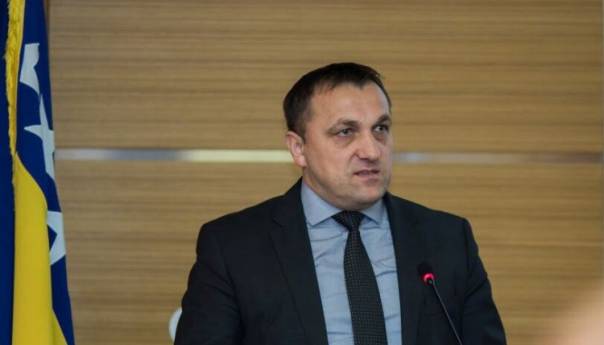 Dedić: Populizam ASDA sličan politikama iz prošlosti