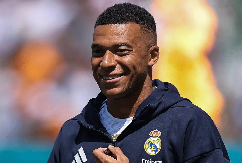 Defanzivac Liverpoola otkrio koliko ga želi Real: Mbappe me zove svaka dva sata
