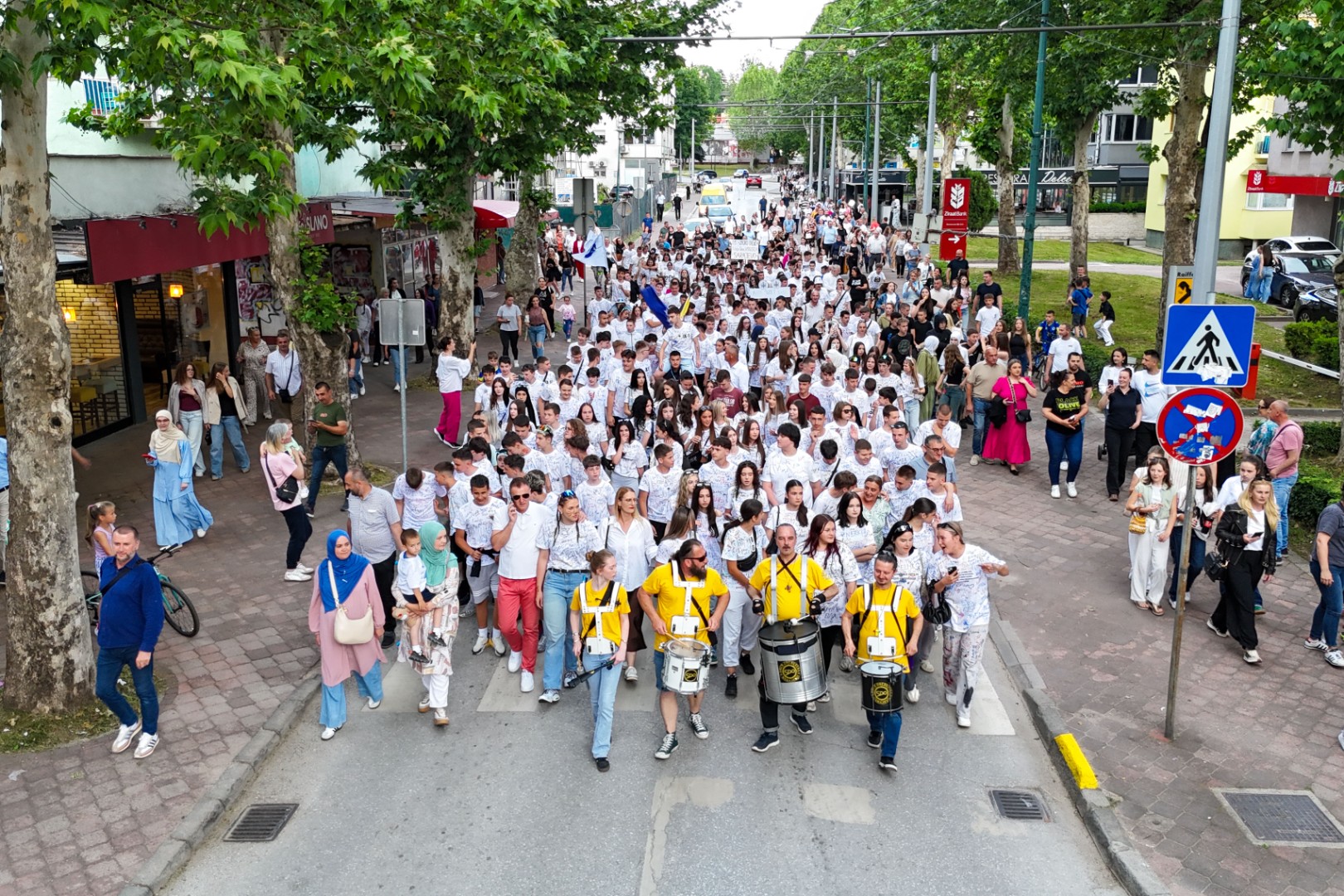 Defileom maturanata otvorena manifestacija "Vogošćanski dani"