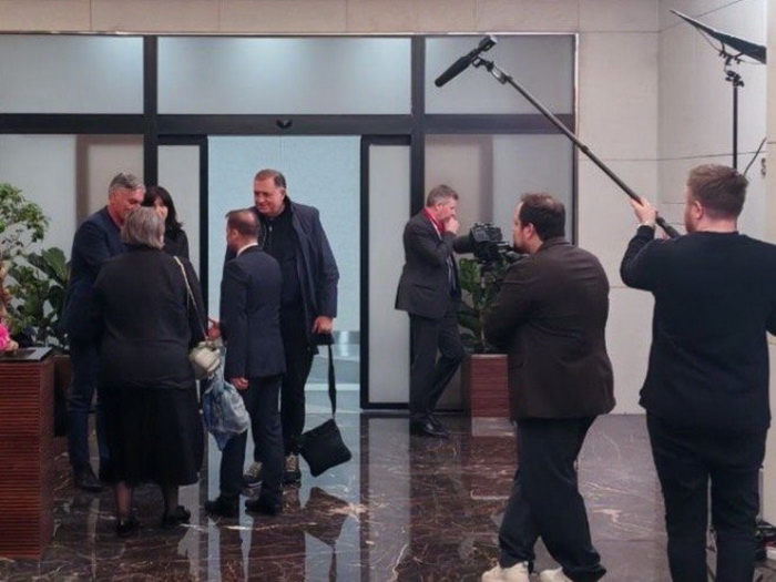 Delegacija RS doputovala u Moskvu: "Karan prvi kod Putina"