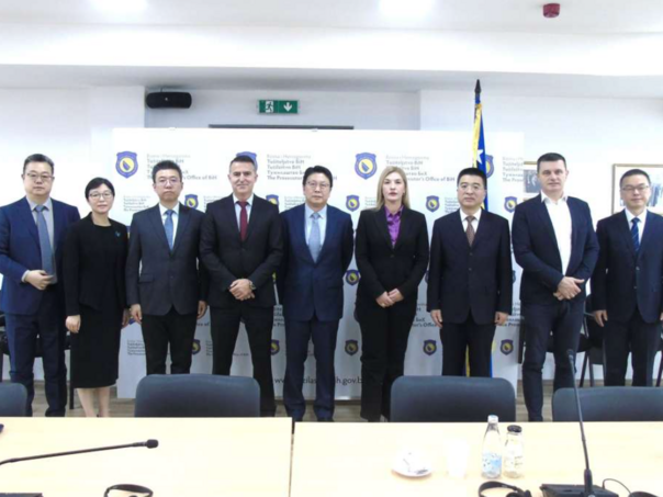 Delegacija tužilaca iz Šangaja posjetila Tužilaštvo BiH: Jačanje saradnje u borbi protiv kriminala
