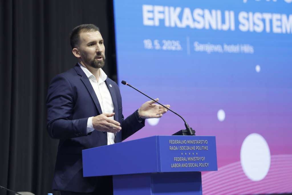 Delić: Depopulacija nas košta mnogo više od dječijeg dodatka