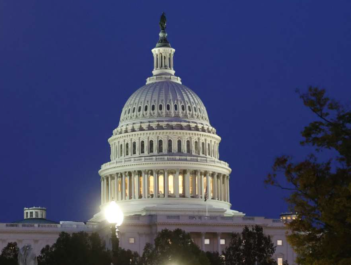 Demokrati u Senatu predložili zakon za povrat nelegalno naplaćenih Trumpovih carina