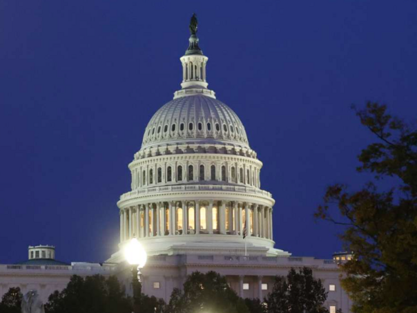 Demokrati u Senatu predložili zakon za povrat nelegalno naplaćenih Trumpovih carina