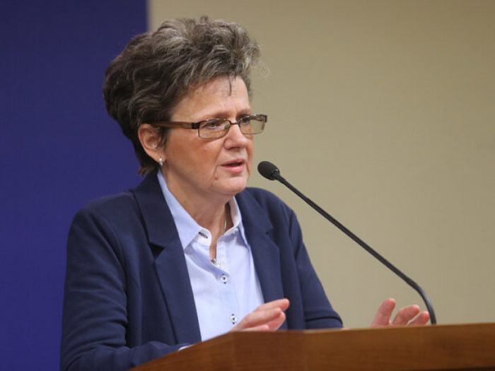 Demos napustila jedna od osnivačica, odlučila pristupiti SNSD-u