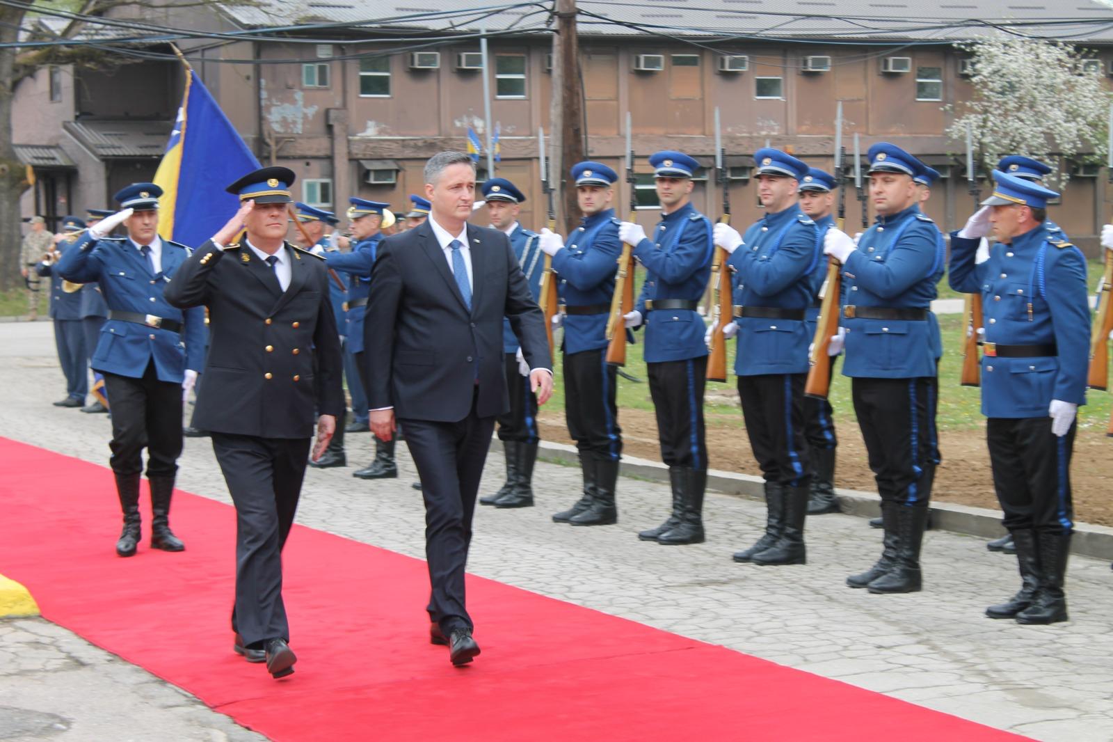 Bećirović: Armija RBiH spasila državu, s ponosom je se sjećamo