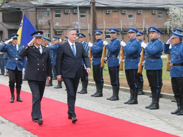 Bećirović: Armija RBiH spasila državu, s ponosom je se sjećamo