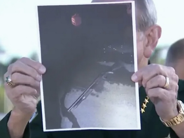 Detalji incidenta kod Trumpovog imanja: Pokazano oružje