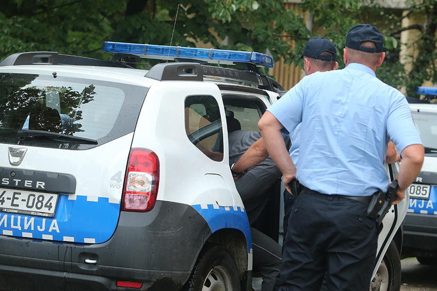 Detalji porodičnog ubistva kod Prnjavora: Nasmrt izbo rođenog brata nakon svađe