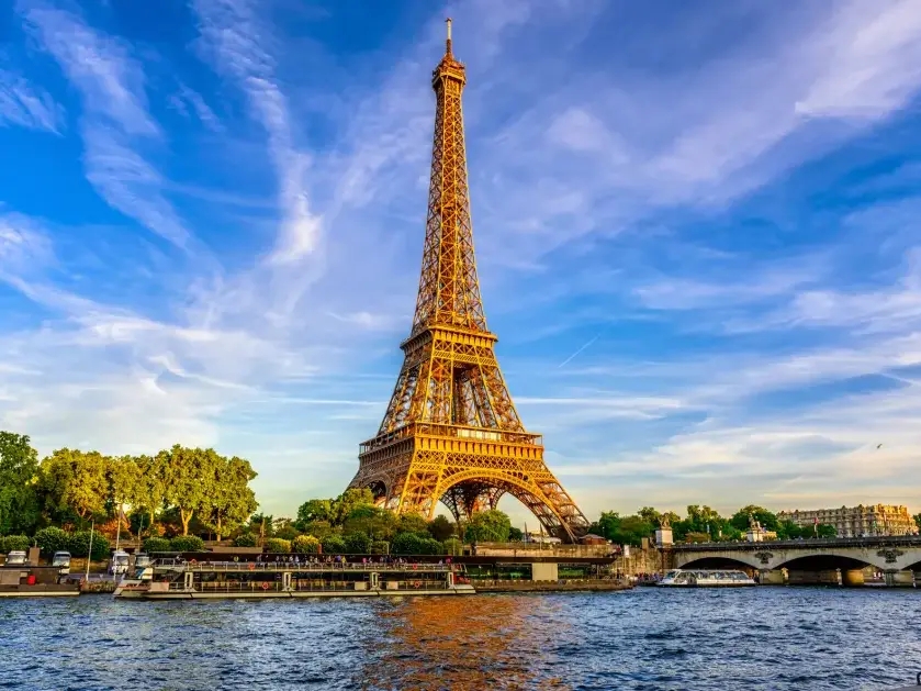 Dio Eiffelovog tornja ide na aukciju: Cijena do 150.000 eura