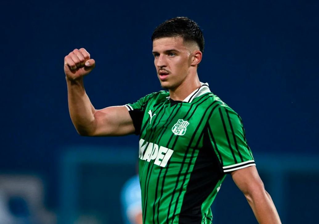 Direktor Sassuola potvrdio da Muharemovića ne puštaju na zimu