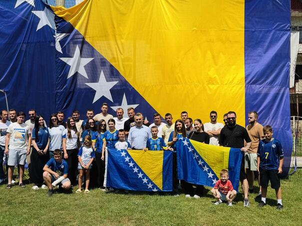 Dizdar u Zvorniku sa navijačima reprezentacije BiH