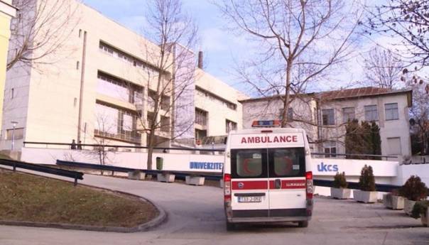 Dječak prebačen na KCUS nakon što ga je udario auto na Palama