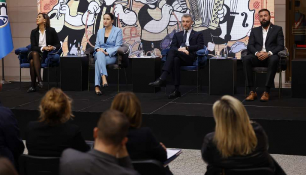 Doček Nove godine u Sarajevu uz Dubioza Kolektiv