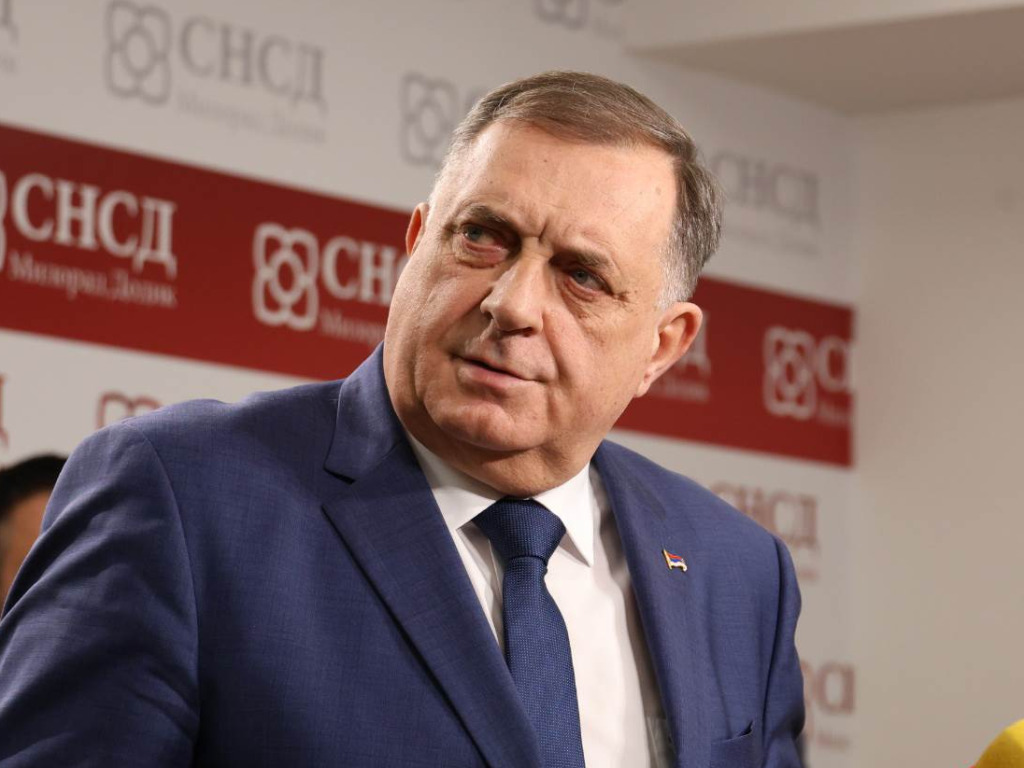 Dodik: Ako Schmidt to nametne, istog časa proglašavamo nezavisnost RS