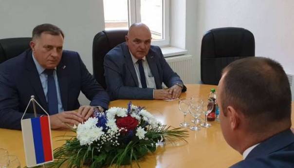 Dodik danas u Srebrenici iskazao podršku Grujičiću