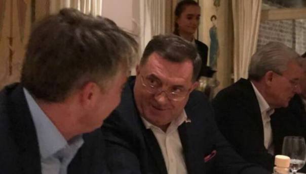 Dodik: Ja i Komšić smo u kabinetu pili rakiju; Komšić: Tačno, proslavljali smo ANP