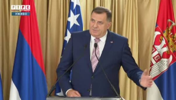 Dodik: Produžiti mandat EUFOR-a, nastavljamo sa svojim aktivnostima