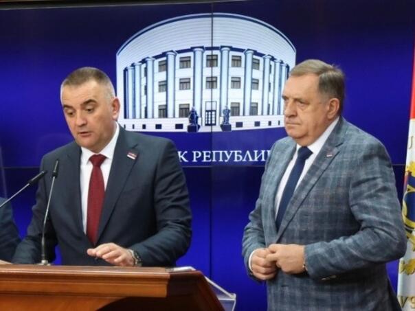 Dodik napao novinara BHRT-a: "Vrati taj mikrofon, haj vozi..."