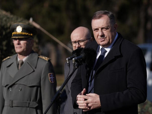 Dodik o defileu kadeta Vojske Srbije u BiH: Ni sljedeći put nećemo pitati