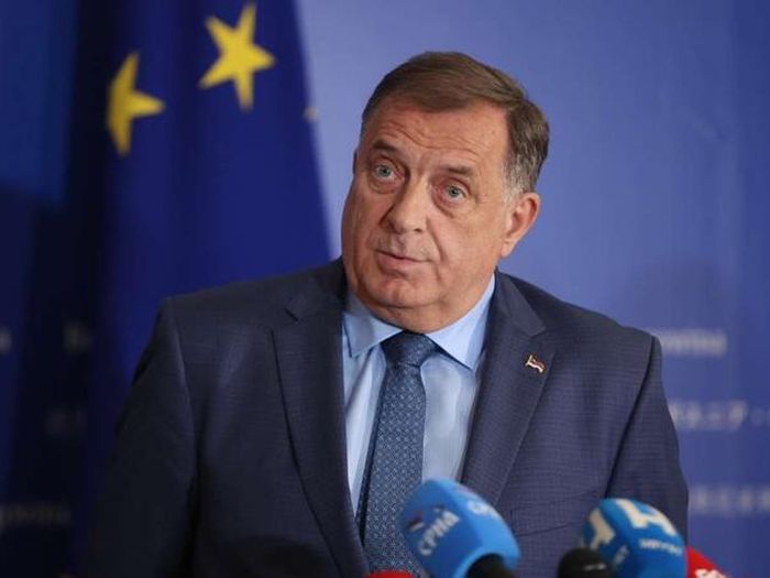 Dodik od NSRS traži raspravu o migrantima