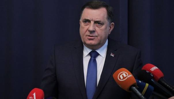 Dodik: Preglasan sam, Komšić treba da podnese ostavku