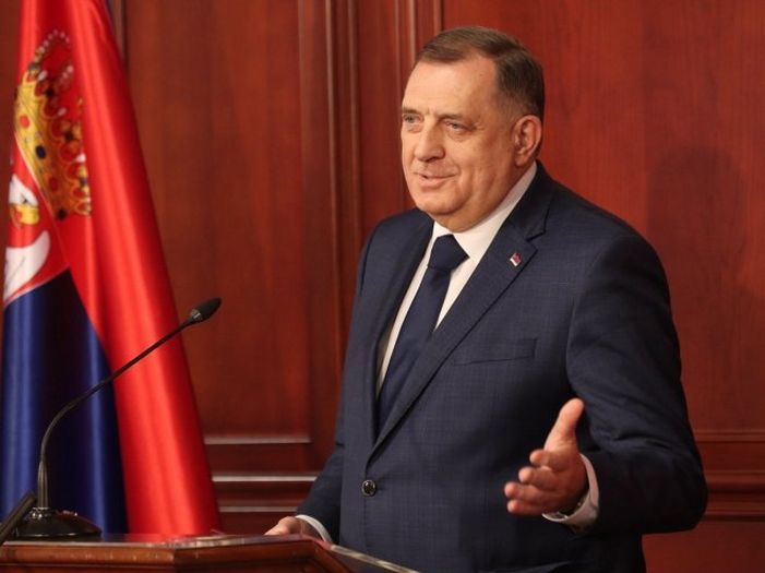 Dodik prvo vrijeđao opoziciju u RS pa ih zvao da se "okupe"