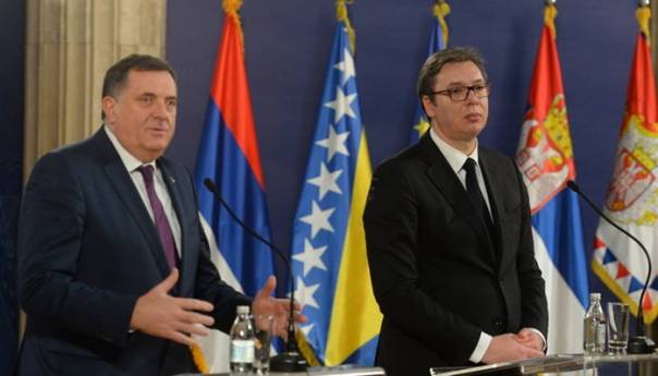 Dodik: RS nije trebala ostati u BiH; Vučić: Očuvati Dejton