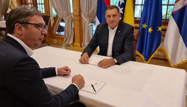 Dodik s Vučićem pričao o opcijama sukoba i angažovanju Srbije