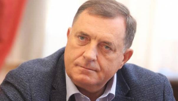 Dodik: Školska godina će početi na vrijeme