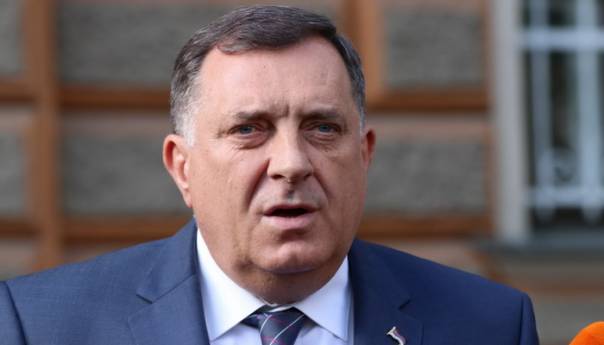 Novi blef Dodika: Spreman novac za plate Srbima u institucijama BiH