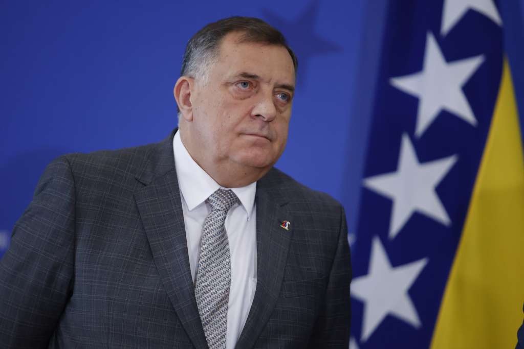 Dodik: Trojka neće s SNSD-om? Mi nećemo s njima!