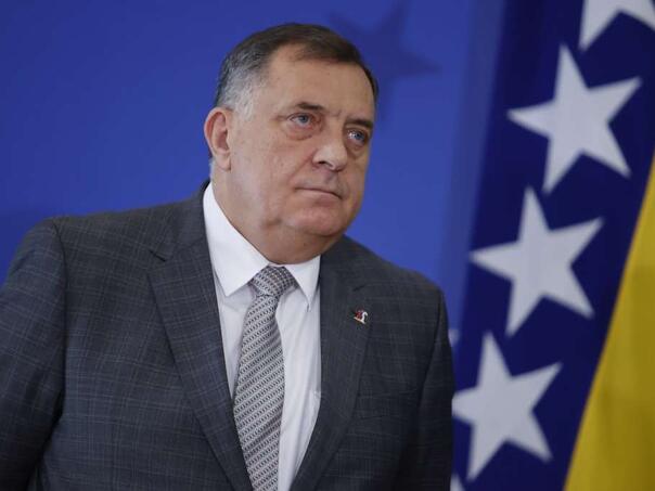 Dodik: Trojka neće s SNSD-om? Mi nećemo s njima!