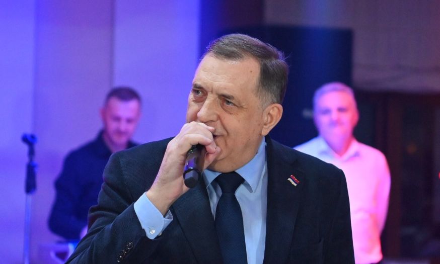 Dodik u Bijeljini slavio Dan žena, na ulicama pojačano prisustvo policije